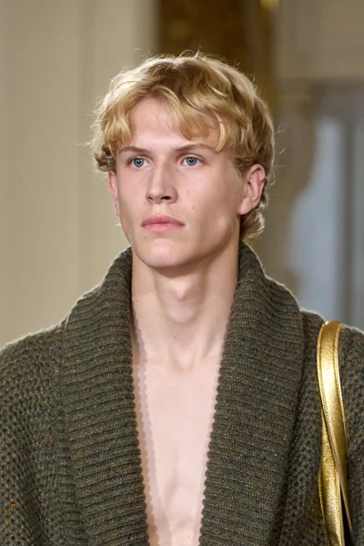 Look 65